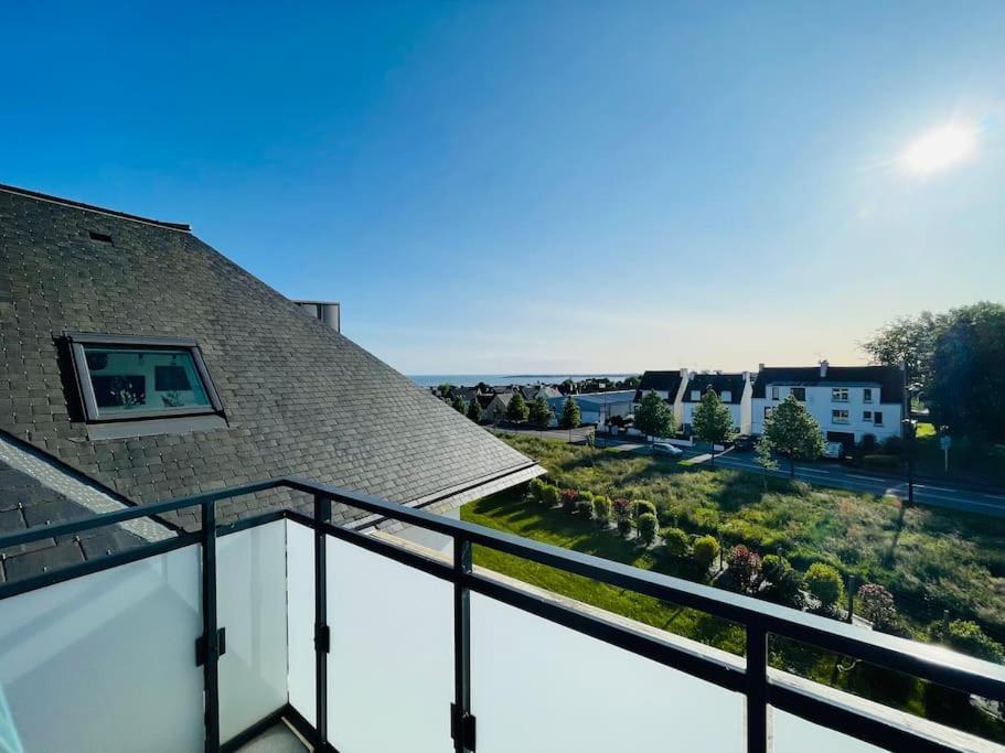 Appartement Lumineux Et Spacieux, Terrasse Et Parking Prive Concarneau Luaran gambar